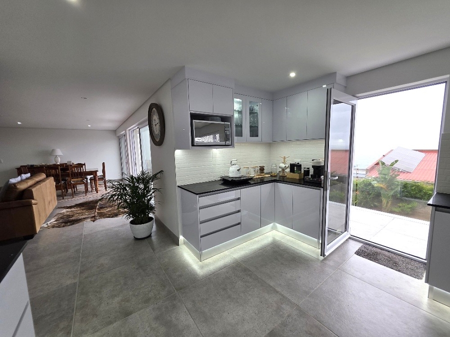 3 Bedroom Property for Sale in Dana Bay Western Cape